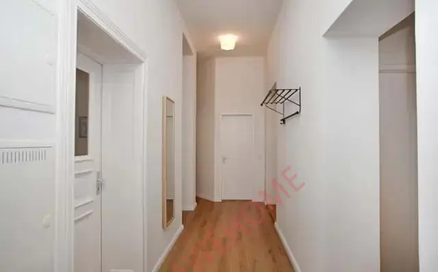 Berlin RentalsWarschauer Strasse 62DE-01-230M