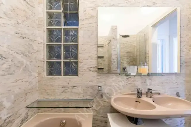 HamburgPersonal housing Rentals[Personal housing]Sierichstrasse 18DE-03-003-001HF