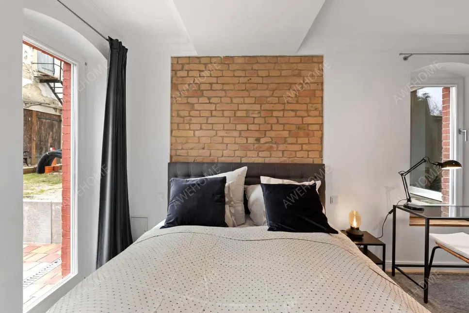 Berlin RentalsLuxurioese  frisch sanierte  gemutliche 4-Zimmer-W