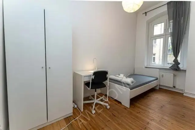 Berlin RentalsBOXHAGENER STR. 50 - VH 1. OG rechts (Pyur) - 2206