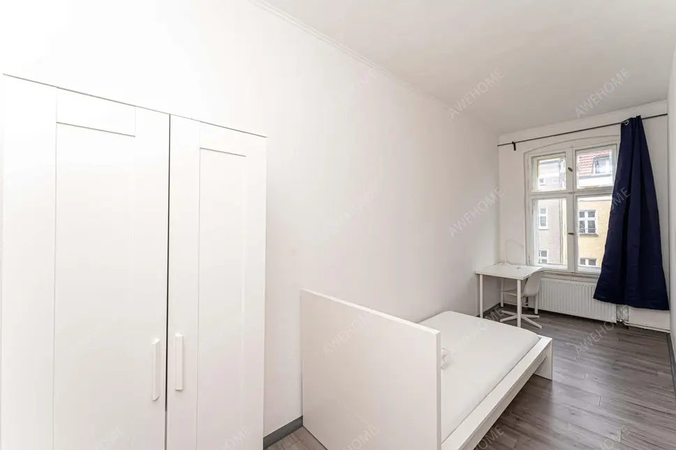 Berlin RentalsIMMANUELKIRCHSTR. 17 -  VH 4. OG rechts (Gigacube)