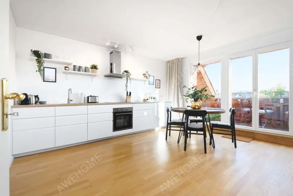 Berlin RentalsBright 3-room Apartment with sunny balcony
