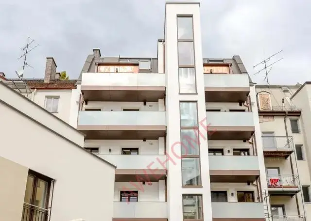 München RentalsSchmied-Kochel-Strasse 18DE-02-085Q