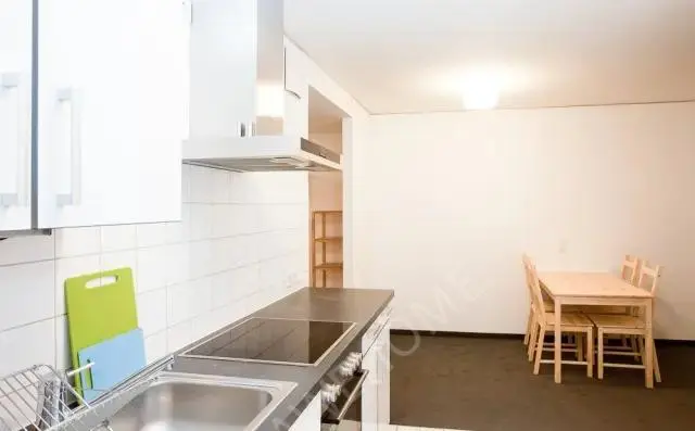 Frankfurt am Main RentalsWeserstrasse 40DE-04-012M