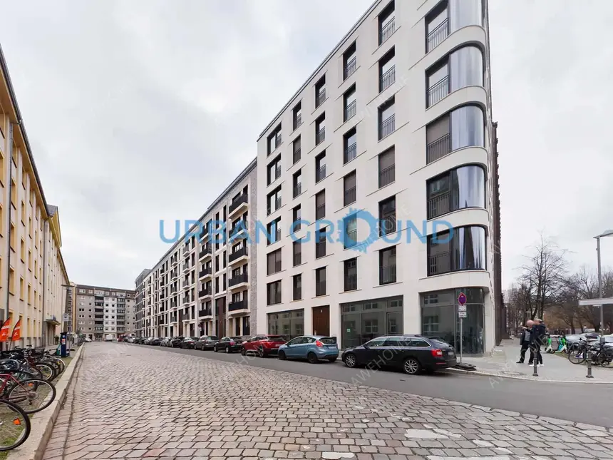 Berlin RentalsReduced Rent - Furnished 2 -room flat with balcony
