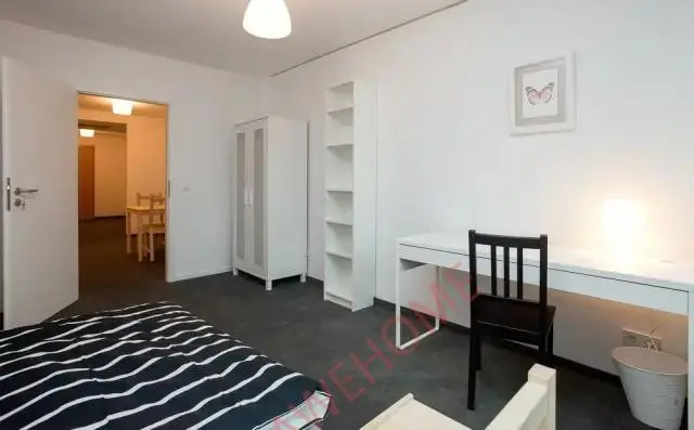 Frankfurt am Main RentalsWeserstrasse 40DE-04-012M