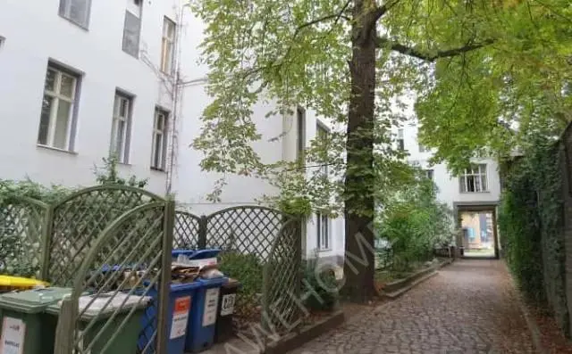 Berlin RentalsTempelhofer Ufer 10DE-01-099M