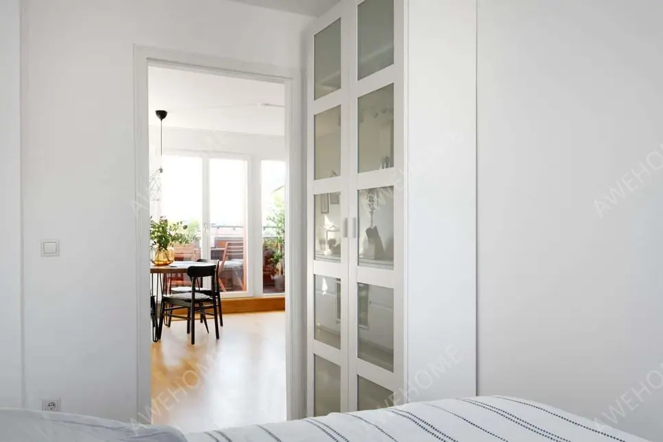 Berlin RentalsBright 3-room Apartment with sunny balcony