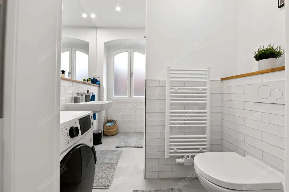 Berlin RentalsLuxurioese  frisch sanierte  gemutliche 4-Zimmer-W