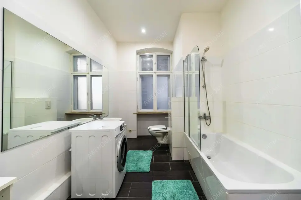 Berlin RentalsSchoenhauser Allee