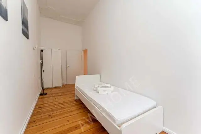 Berlin RentalsKaiser-Friedrich-Str. 4950  10627 Berlin