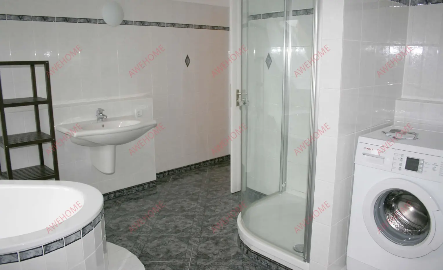 Berlin RentalsEisenacher Str. 19DE-01-120M