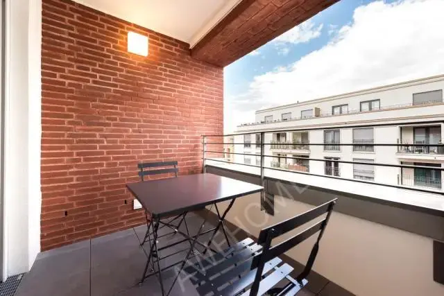 Frankfurt am Main RentalsGref-Voelsing-Strasse 15DE-04-037-016Q