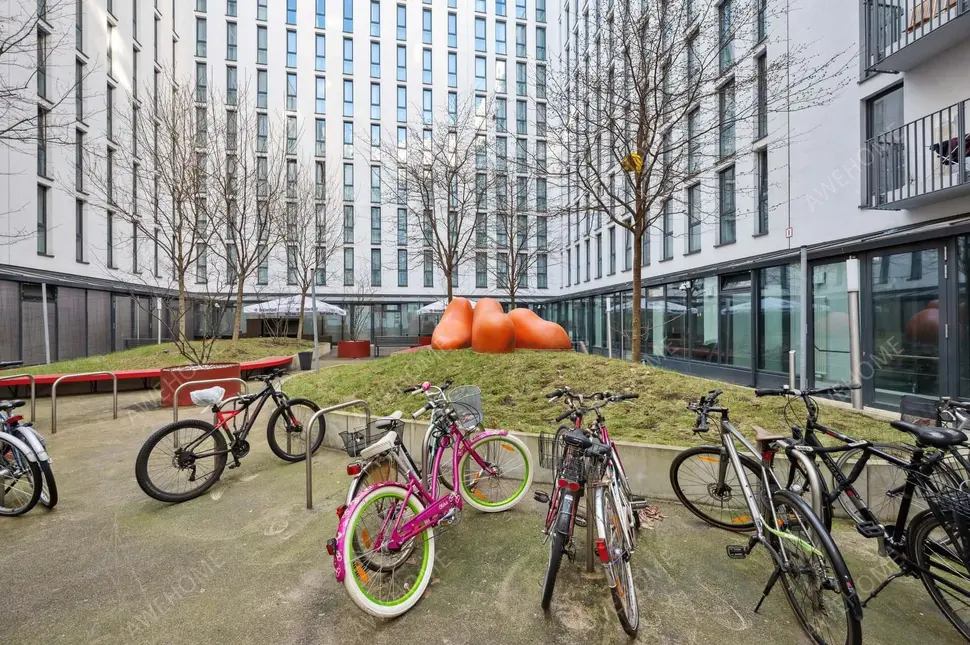 Berlin RentalsBernhard-Weiss-Strasse 1-3DE-01-005M