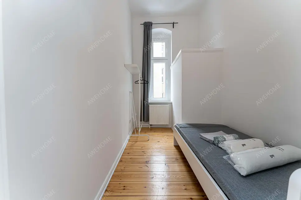 BerlinSingle Apartment Rentals[Single Apartment]HERMANNSTR. 233 - 6  VH 2. OG rechts (Gigacube  Py