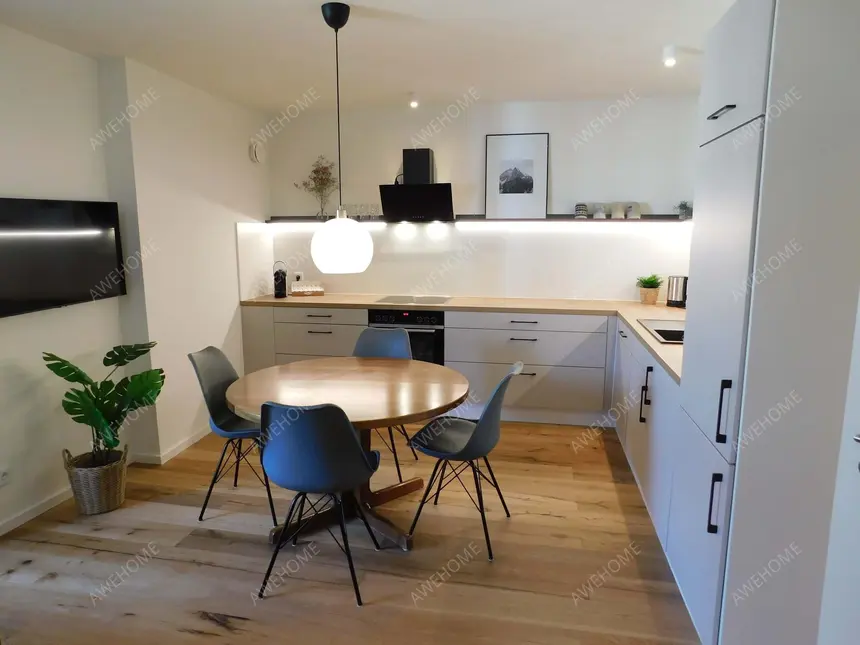 München RentalsFully furnished exclusive 2.5-room apartment in a