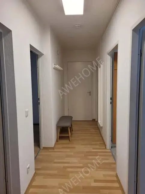 Berlin RentalsModerne 3-Zimmer-Wohnung mit grossem Balkon