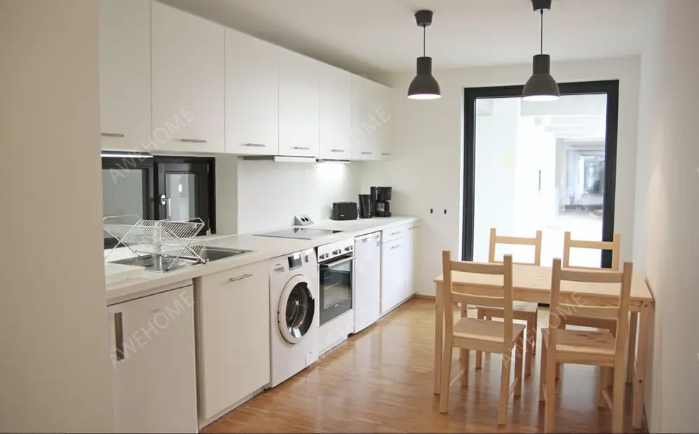 HamburgCelebrities Rentals[Celebrities]Schellerdamm 3DE-03-042M