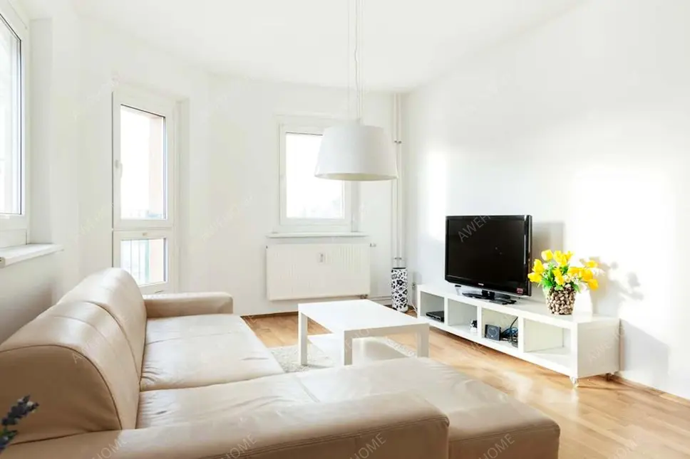 Berlin RentalsStylish  spacious apartment near the river