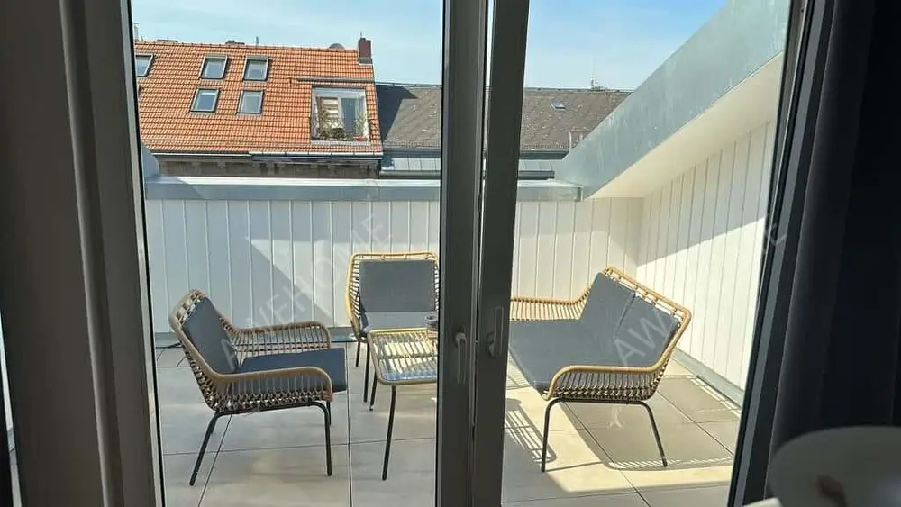 Berlin Rentalsgrossartiges helles Dachgeschoss in Kreuzberg