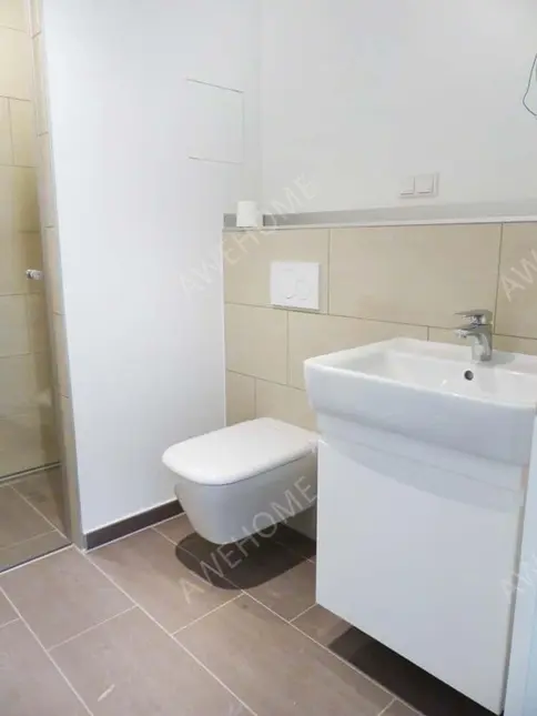 Berlin RentalsDanny - grosse Neubau-Wohnung mit Panorama Fenster