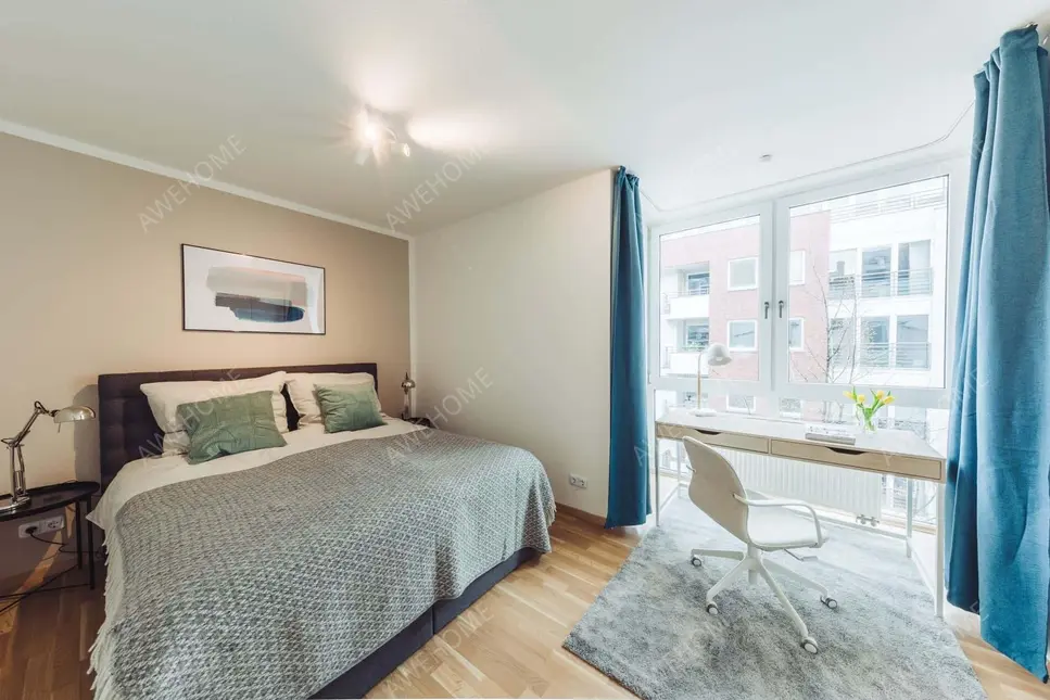 Berlin RentalsPerfekte 3-Zimmer-Wohnung in der Torstr. mit Balko