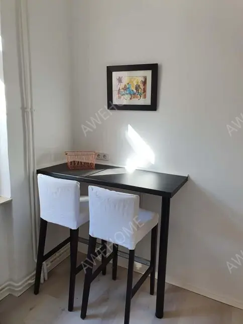 Berlin RentalsMadita - grosse Altbau-Wohnung mit 2 Schlafzimmern