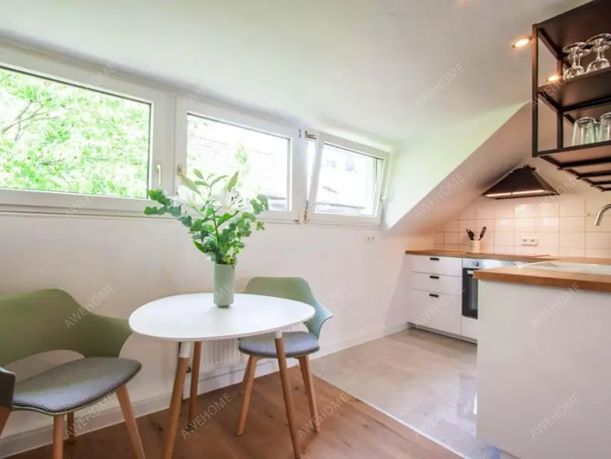 neussCelebrities Rentals[Celebrities]Klarissenstrasse