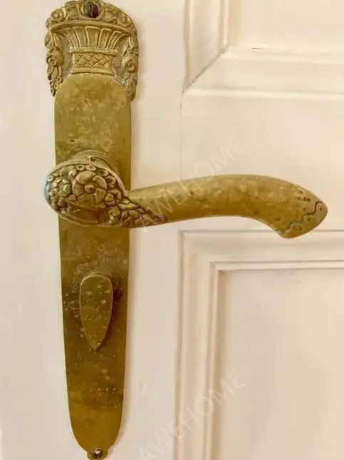 Berlin RentalsElegant  cozy  fully furnished south-facing apartm