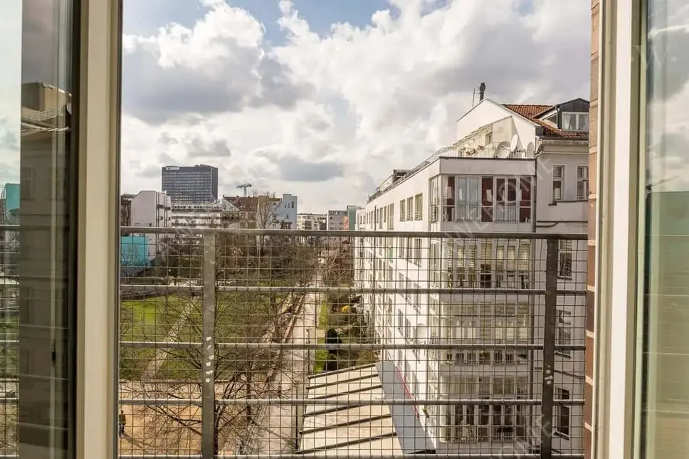 Berlin RentalsKomfor 3-Zimmer-Wohnung mit Aussicht direkt a