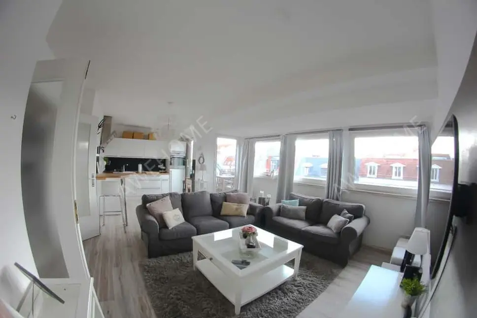 Berlin RentalsSir Bright - eine traumhaft helle Dachgeschosswohn