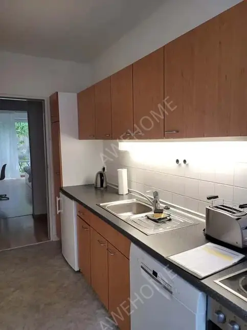 Berlin RentalsModerne 3-Zimmer-Wohnung mit grossem Balkon