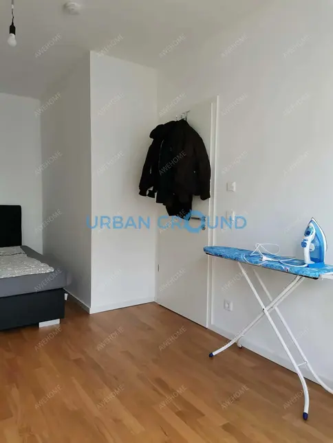 Berlin RentalsReduced Rent - Furnished 2 -room flat with balcony