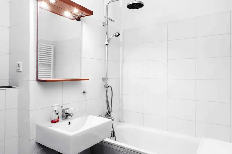 Berlin RentalsStylish  spacious apartment near the river