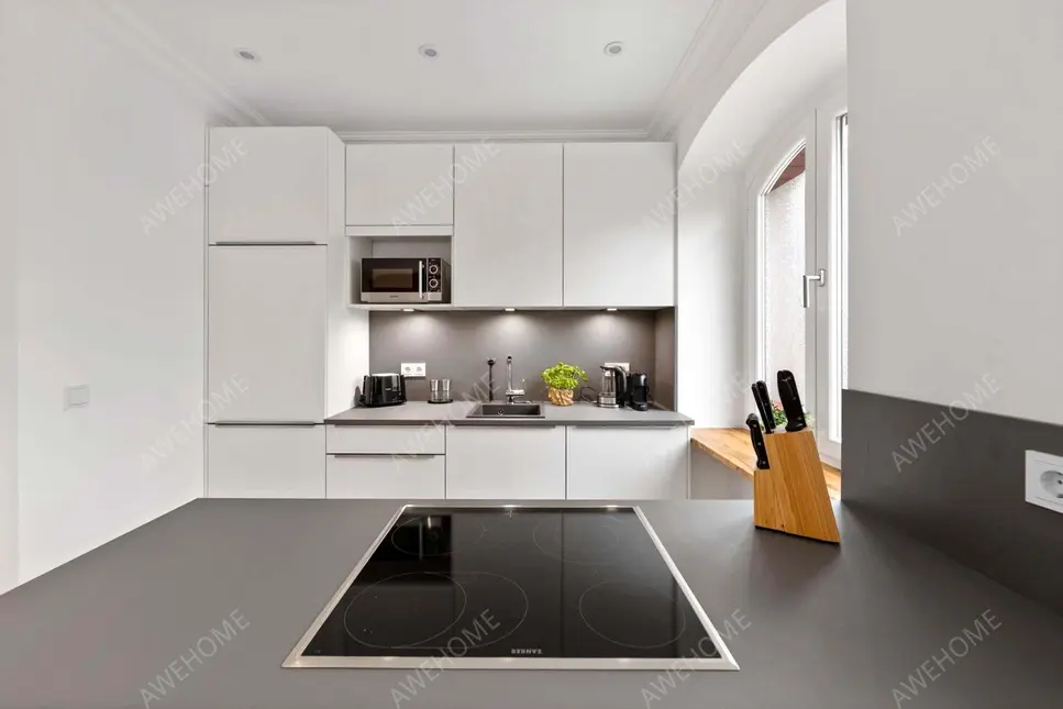 Berlin RentalsLuxurioese  frisch sanierte  gemutliche 4-Zimmer-W