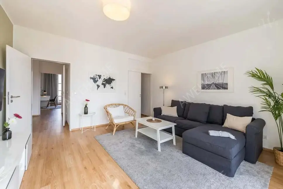 Berlin RentalsKomfor 3-Zimmer-Wohnung mit Aussicht direkt a