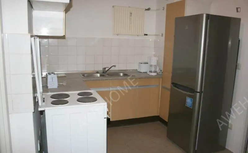 Berlin RentalsBreezy single bedroom in Moabit