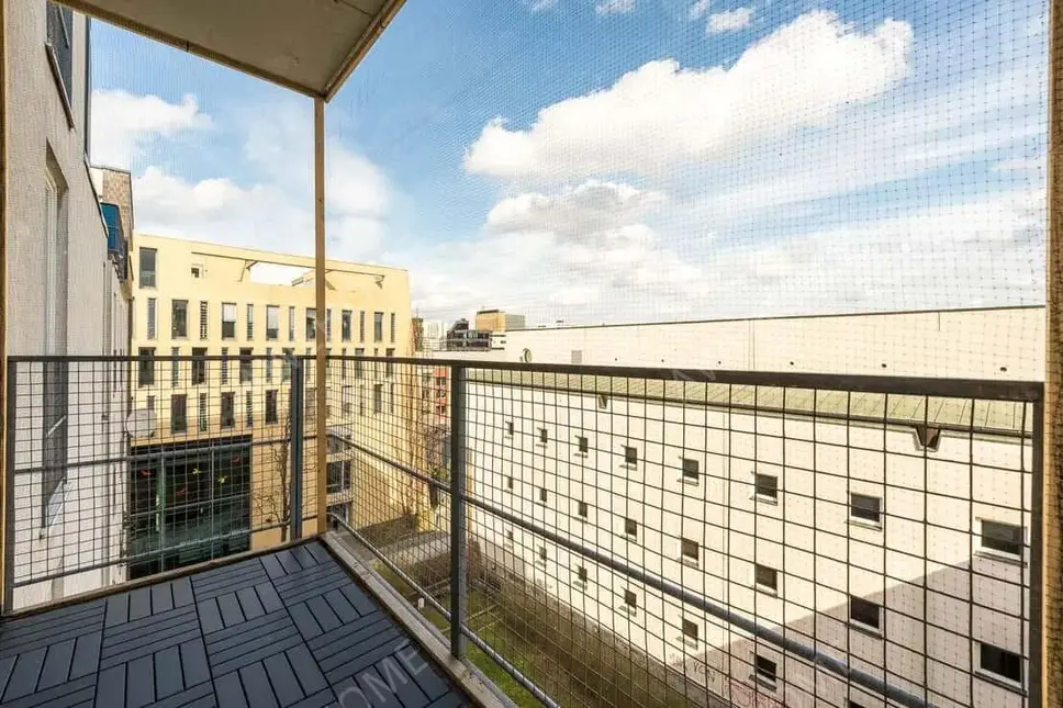 Berlin RentalsKomfor 3-Zimmer-Wohnung mit Aussicht direkt a