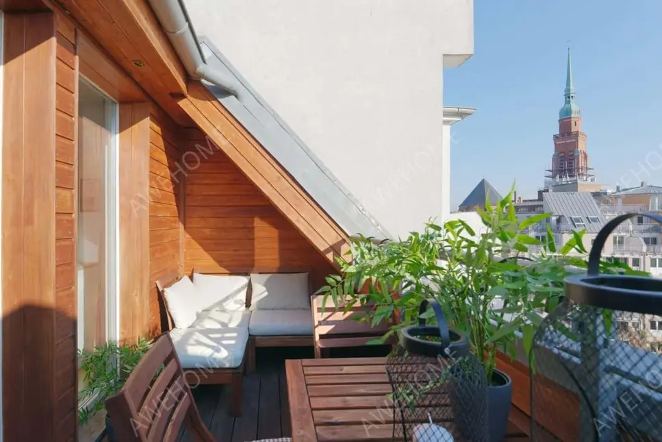 Berlin RentalsBright 3-room Apartment with sunny balcony