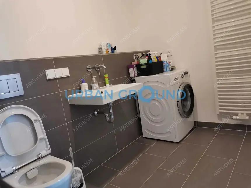 Berlin RentalsReduced Rent - Furnished 2 -room flat with balcony