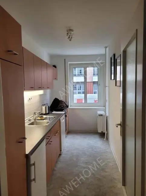 Berlin RentalsModerne 3-Zimmer-Wohnung mit grossem Balkon