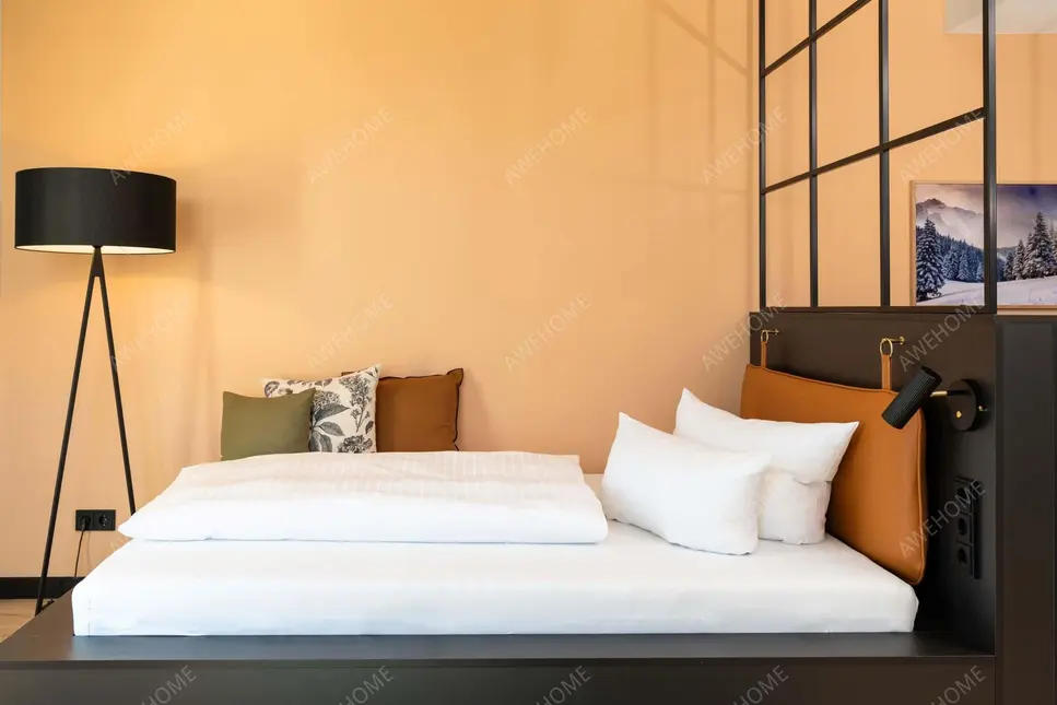 freiburg RentalsBlack F Tower - M Base