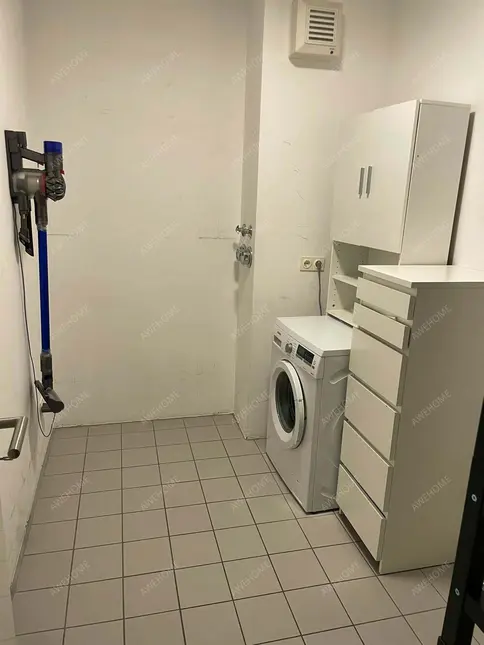 Berlin RentalsBleibtreustrasse