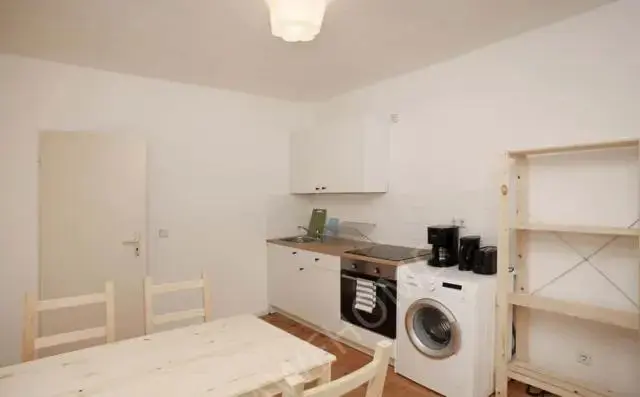 Berlin RentalsLiebenwalder Strasse 14DE-01-224M