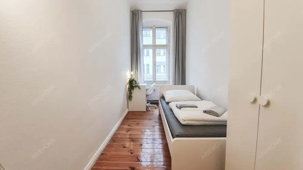 Berlin RentalsNORDKAPSTR. 2- VH 2. OG mitte-rechts (Gigacube)