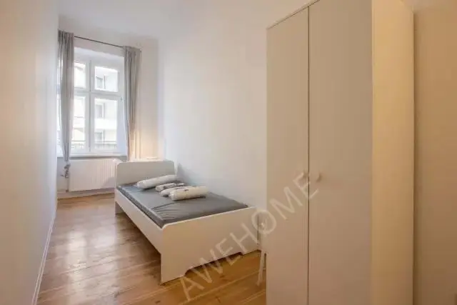 Berlin RentalsBOXHAGENER STR. 50 -  VH 2. OG mitte (Pyur) - 2405