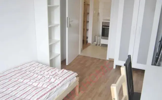 Berlin RentalsAdolfstrasse 24DE-01-135M