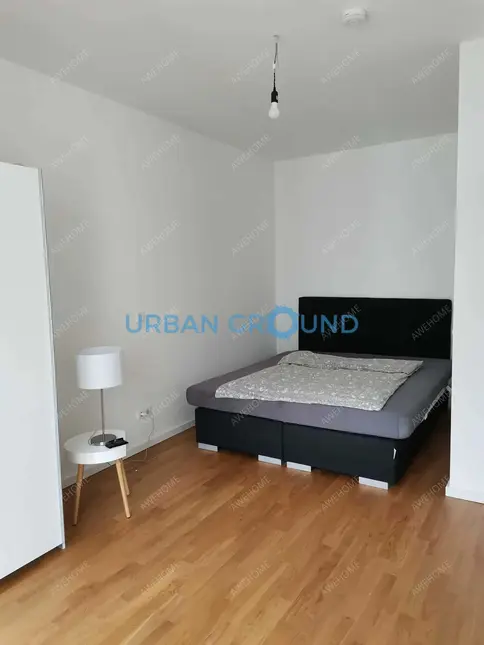 Berlin RentalsReduced Rent - Furnished 2 -room flat with balcony