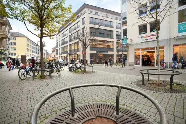 Frankfurt am Main RentalsLeipziger Strasse 41-43DE-04-026-003HF