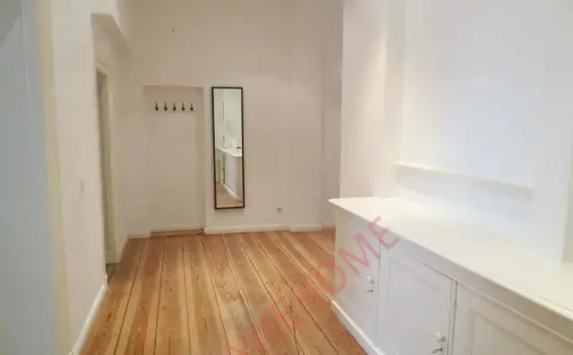 Berlin RentalsTempelhofer Ufer 10DE-01-099M